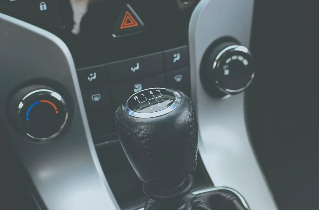 Manual or Automatic in Nottingham? What Actually Makes Sense on the Ring Road and Hills
